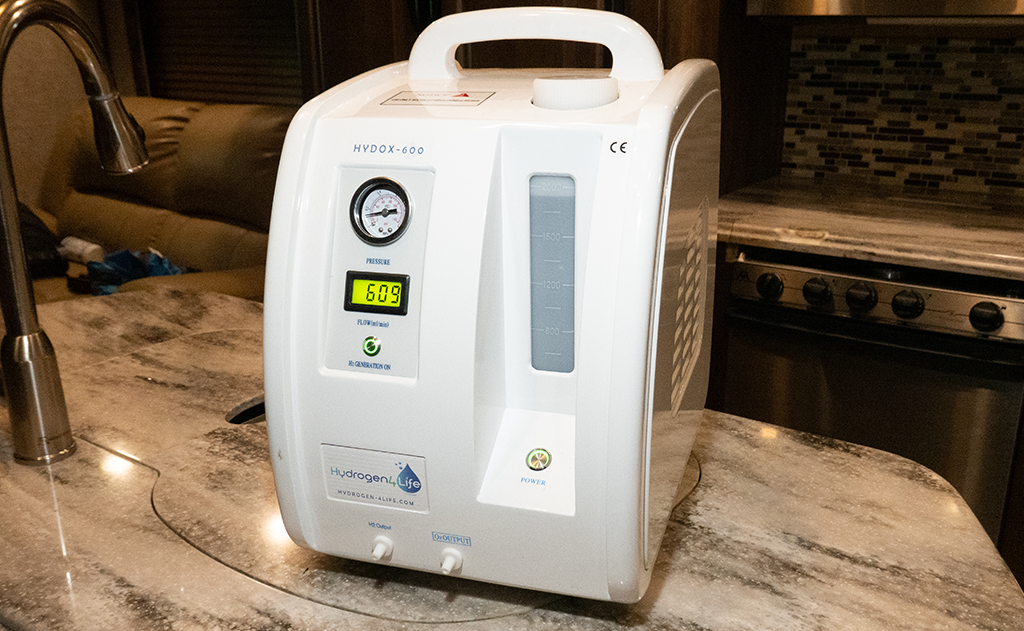The Revolutionary Benefits of Molecular Hydrogen, image of Hydrogen device on the counter